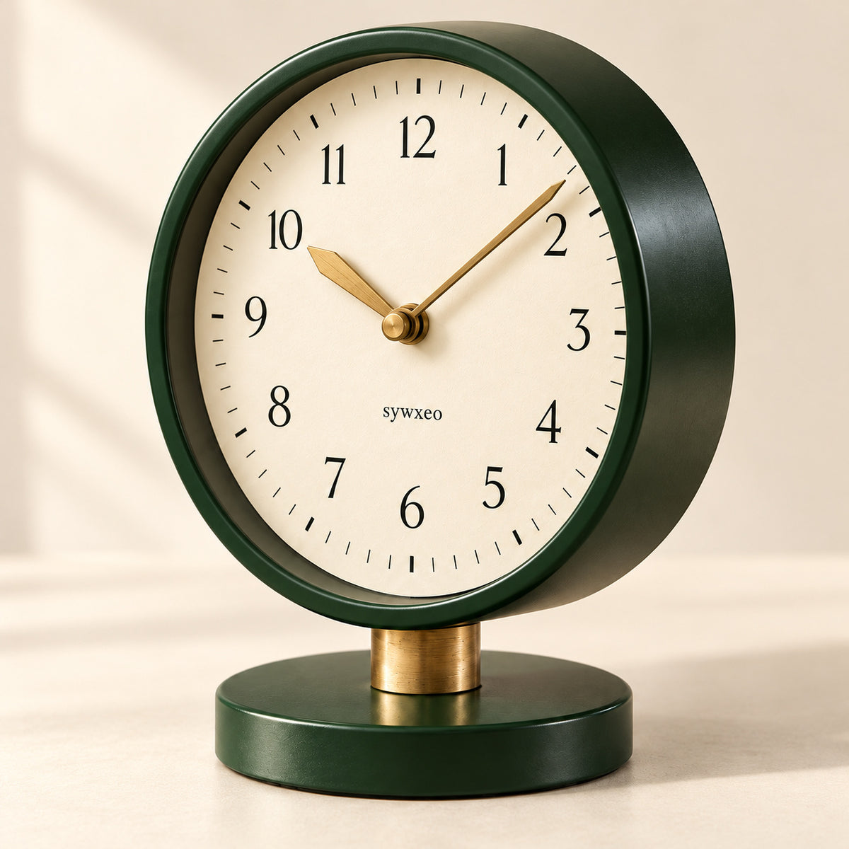 sywxeo™ Marlow Pedestal Clock — Detail view